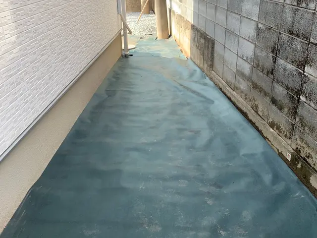 防草シート施工は是非当社にお任せください☆サービスの画像