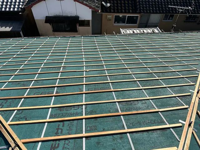 【代表の私が最初から最後まで責任を持って対応いたします！】お家の屋根を綺麗に◎サービスの画像