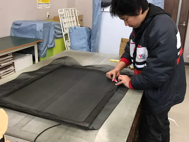 網戸張替えいたします。1枚2500円〜　PayPay、d払い対応してますサービスの画像