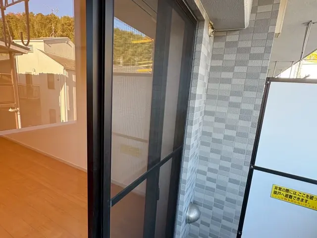 最短1枚10分！隙間時間にささっと張り替え致します！サービスの画像