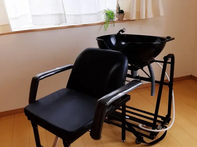 ◇女性専用◇様々な理由で美容室に行く事が困難な方のお宅にカットに伺います♪サービスの画像