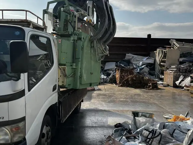 女性スタッフと男性スタッフの2名でお伺いします！企業～個人宅まで20年の実績！サービスの画像