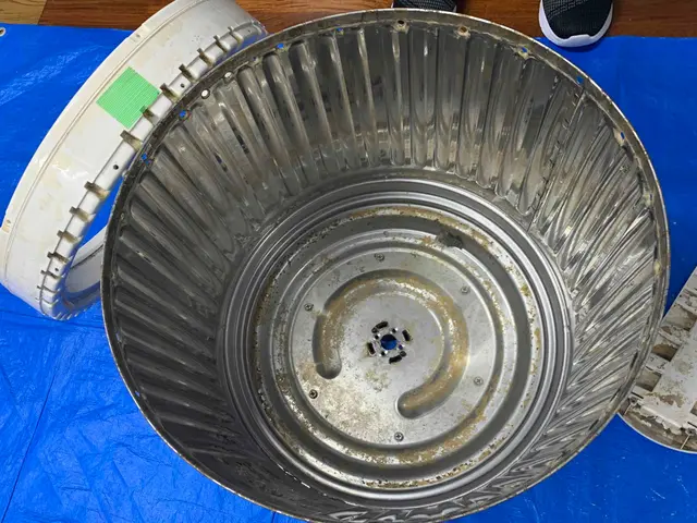 縦型洗濯機クリーニング◇プロの技術で徹底洗浄＆ピカピカ仕上げサービスの画像