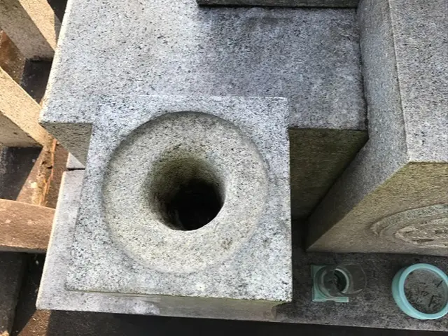 【業界歴30年】花筒の交換・文字ペイントの入れ直しオプションもあり◎サービスの画像