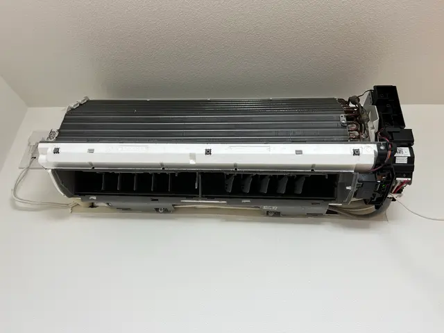 業界最大手クリーニング会社10年以上経験のプロが頑固な汚れ、水垢、油を撃退しますサービスの画像