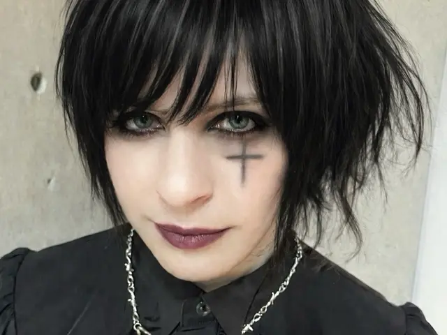 【出張ヘアメイク】結婚式・成人式・ライブメイク◎低刺激コスメ