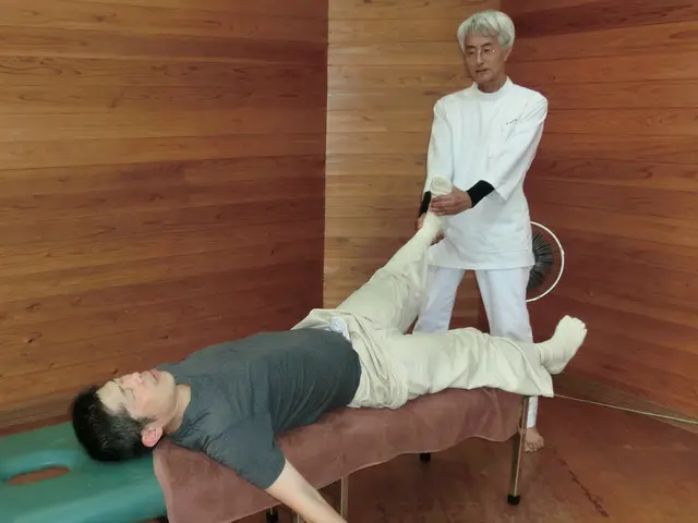 健康魔法ラポール　院長の小西慧介が必ず伺います。驚きの超即効技をお試しください！サービスの画像