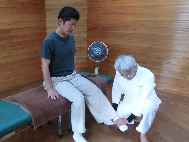 健康魔法ラポール　院長の小西慧介が必ず伺います。驚きの超即効技をお試しください！サービスの画像