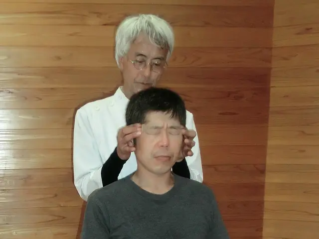 健康魔法ラポール　院長の小西慧介が必ず伺います。驚きの超即効技をお試しください！サービスの画像