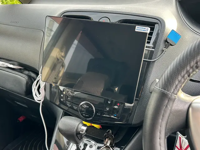 ドラレコ　デジタルミラー　レーダー探知機　出張取付　国産サービスの画像