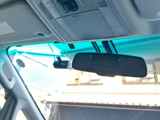 ドラレコ　出張取付　国産サービスの画像