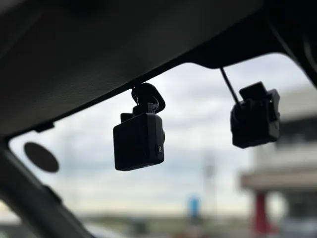 ドラレコ　出張取付　国産サービスの画像