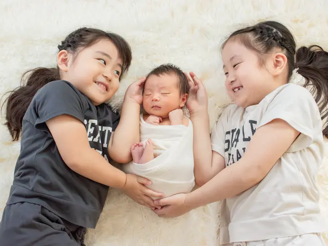 ママと赤ちゃんに寄り添う助産師カメラマン。今だけの瞬間を、未来へつなぐ一枚に。