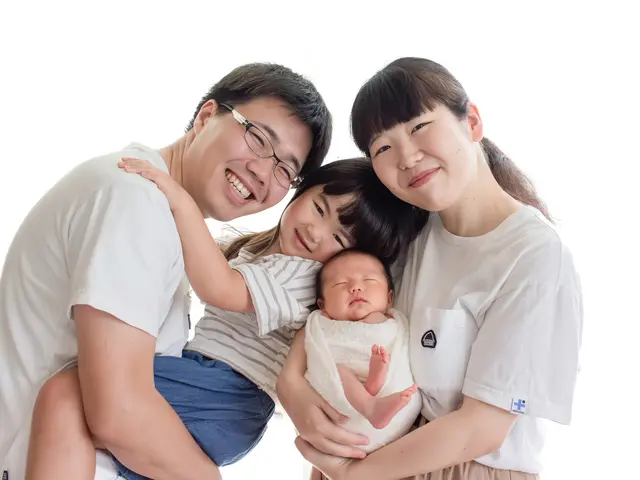 ママと赤ちゃんに寄り添う助産師カメラマン。今だけの瞬間を、未来へつなぐ一枚に。