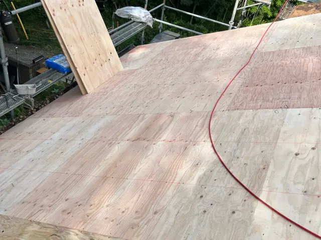 自信の完全自社施工！損害保険加入済みで安心◎対応地域外のご予約も相談可能です！サービスの画像