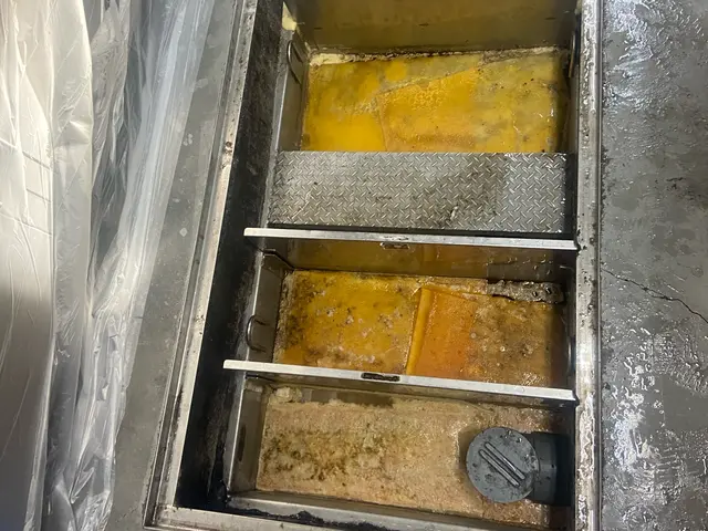 【ゴールドラッシュ株式会社】24時間対応！排水管清掃も同時に可能です。サービスの画像