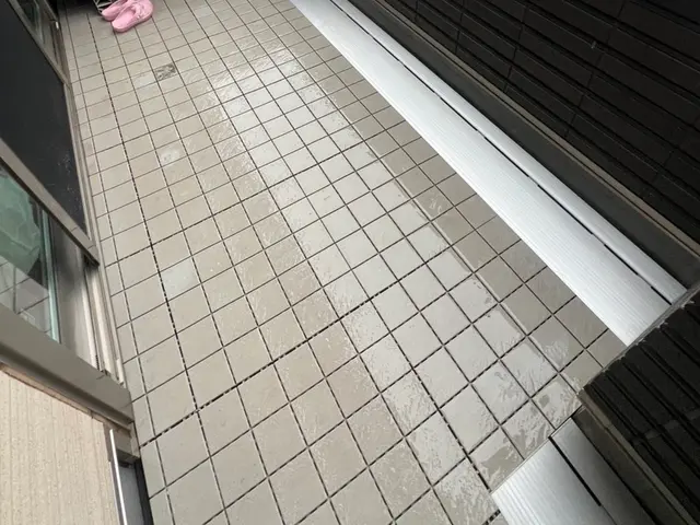 ベランダ・バルコニー高圧洗浄クリーニングサービスの画像