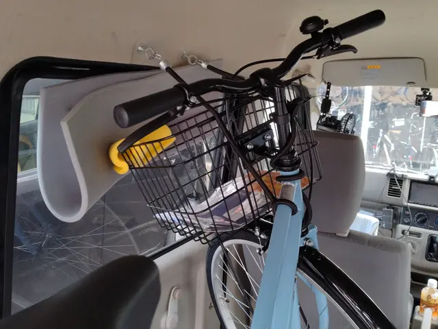 小荷物OK◎指定時間通りの運搬◎専用バンドで固定し、破損なく丁寧に運びます！サービスの画像