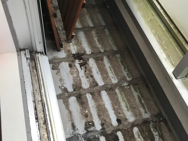 ベランダ高圧洗浄サービスの画像