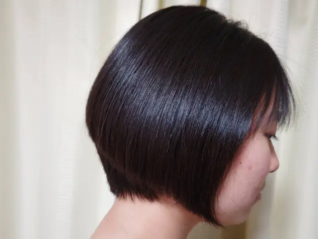 訪問美容師、介護福祉士、国家資格保持◎車椅子や寝たきりの方のカットも対応可サービスの画像