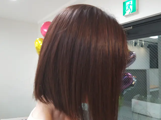 訪問美容師、介護福祉士、国家資格保持◎車椅子や寝たきりの方のカットも対応可サービスの画像