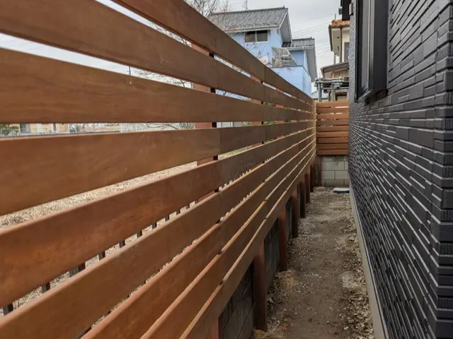 フェンス＆目隠しフェンスの施工は安心してお任せ下さい。サービスの画像