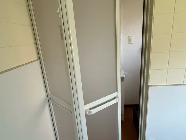 ◎古いドアの交換！予約から施工まで100%自社対応、古いドアは処分致します。サービスの画像