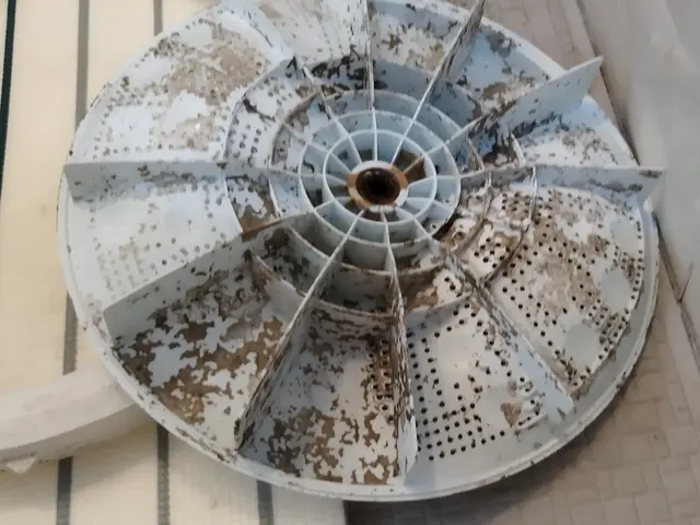 【蓋開けると汚れが！】申し訳ありませんが現在パナソニック製の洗濯機受付を停止中サービスの画像