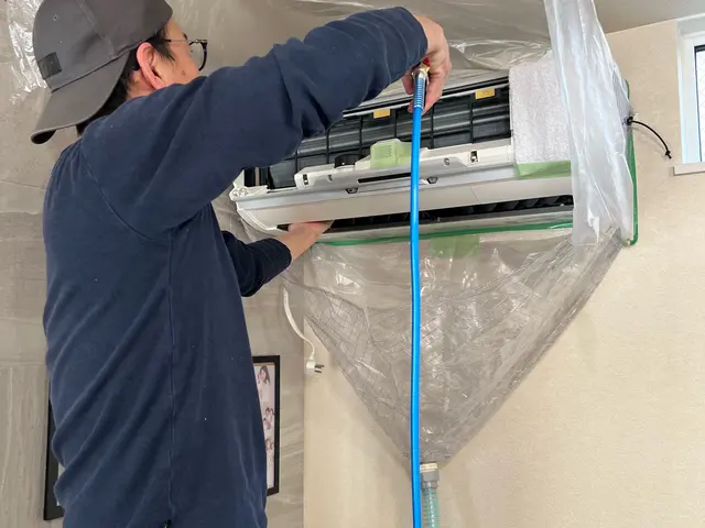 [地域限定] お掃除機能付きもお値段同じ。特別価格8000円サービスの画像