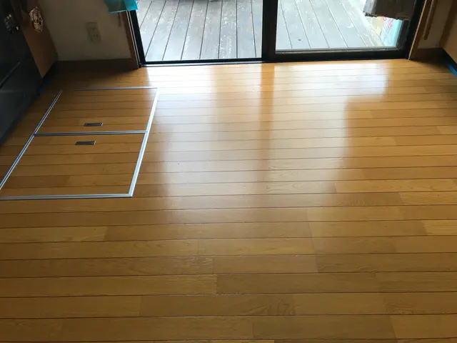 業界歴20年の大手経験者が提供するフロア・ガラスコーティングサービスの画像