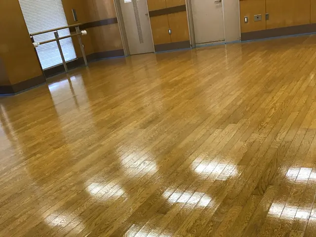 業界歴20年の大手経験者が提供するフロア・ガラスコーティングサービスの画像