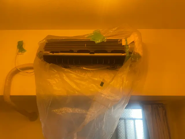 季節の変わり目に一度キレイに！台数割有！実績豊富なエアコンクリーニングサービスの画像