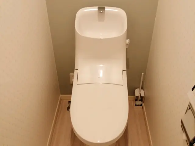 トイレの換気扇内部までしっかり綺麗にします。サービスの画像