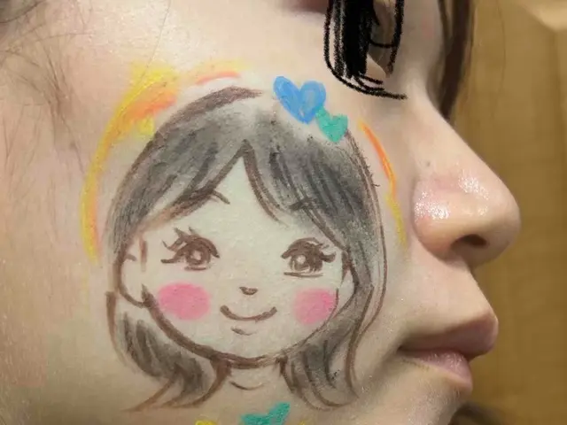 20年目の似顔絵師。ファミリーイベントでお子さま対応に慣れ、時間管理もお任せ！