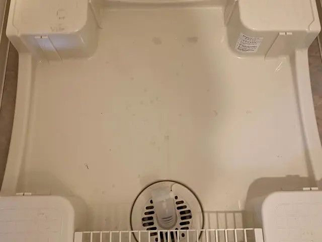 退去後　入室前全体清掃　ワンオペなので、1DK以外は2、3日かかります。サービスの画像