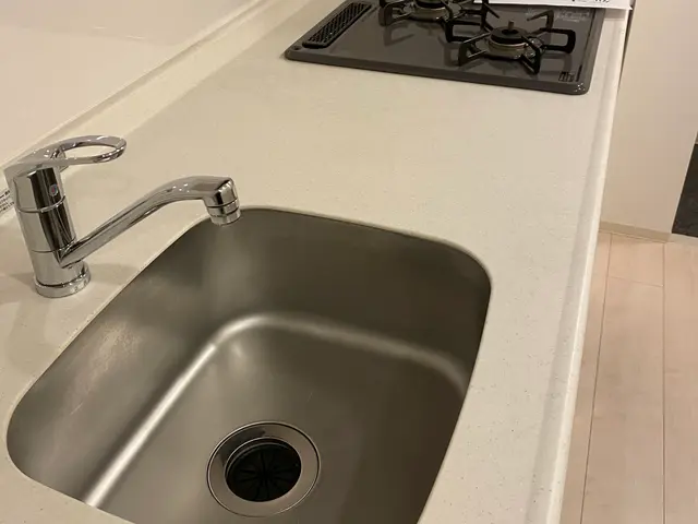 退去後　入室前全体清掃　ワンオペなので、1DK以外は2、3日かかります。サービスの画像