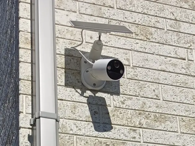 防犯カメラ設置・第一種電気工事士が対応致します。　急なご依頼でもご相談ください。サービスの画像