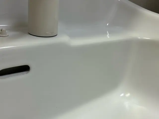 黒カビ・水垢・カリカリ汚れ　落ちない汚れお任せください！  撥水無料サービス中！サービスの画像