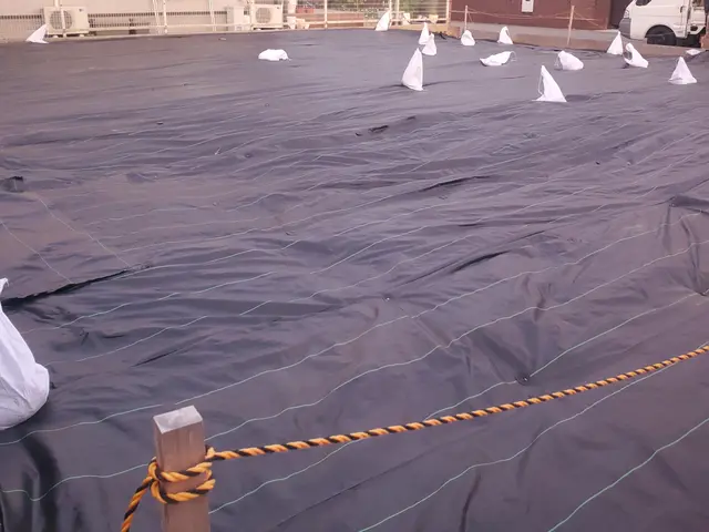 防草シート施工サービスの画像