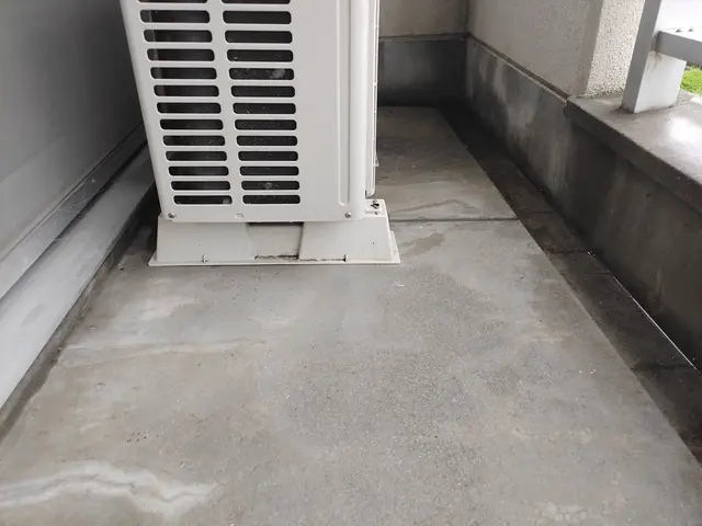 鳩の巣駆除サービスの画像