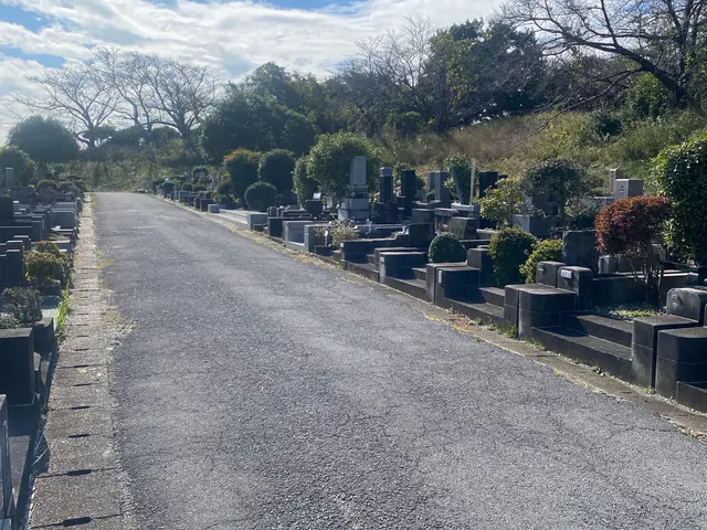 ［お墓参り　お墓掃除　お墓見回り代行］大切なお墓を綺麗にします！サービスの画像