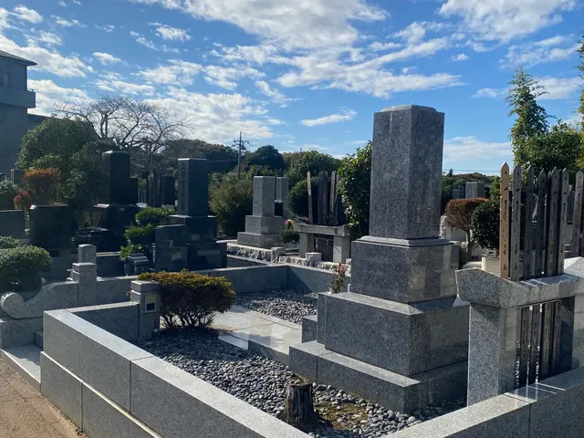 ［お墓参り　お墓掃除　お墓見回り代行］大切なお墓を綺麗にします！サービスの画像