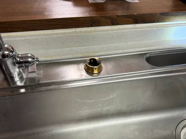 食洗機脱着による蛇口交換サービスの画像