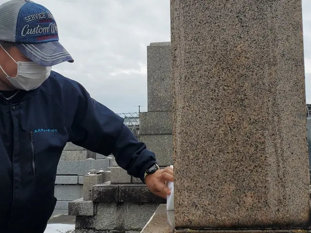 【女性スタッフ対応可】お墓参り代行。お客様とご相談しながらご先祖様へ丁寧な対応サービスの画像