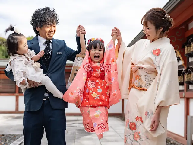 芸能事務所提携カメラマン / やさしい雰囲気で撮影いたします♪ / 和傘２本無料