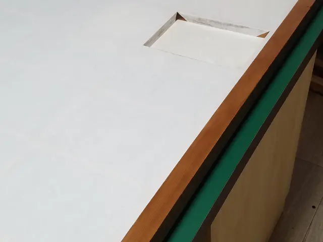 普通紙の約4倍の強化紙を標準仕様　抜群の耐久性があり湿気もよく吸う当店推奨商品サービスの画像