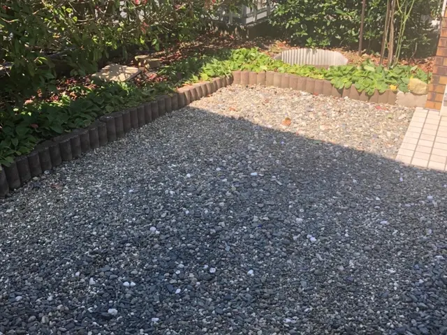 砂利、砕石、固まる砂　施工サービスの画像