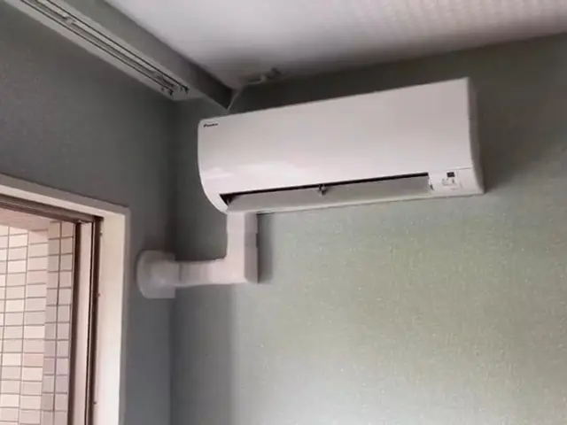 第一種電気工事士による業務用エアコン、ルームエアコン新設、移設工事お任せ下さい！サービスの画像