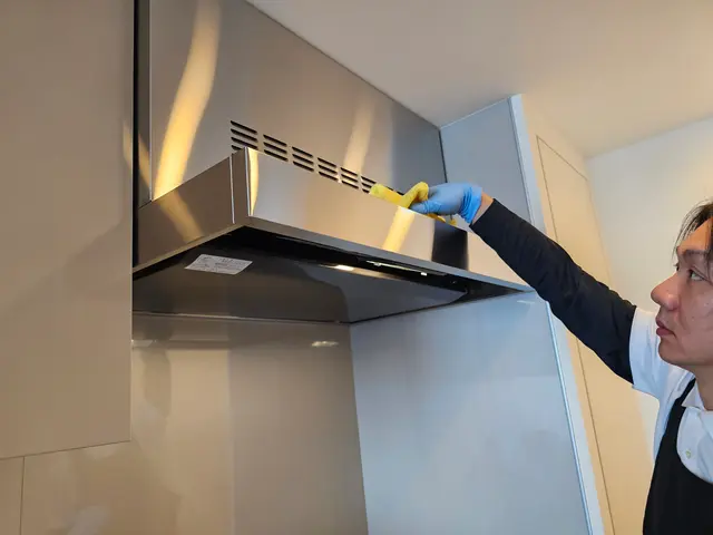 【都内口コミ高評価店舗】損害保険加入。頑固な汚れも作業可能。渋谷区より伺います！サービスの画像