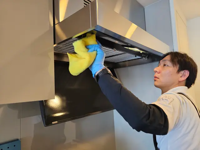 【都内口コミ高評価店舗】損害保険加入。頑固な汚れも作業可能。渋谷区より伺います！サービスの画像